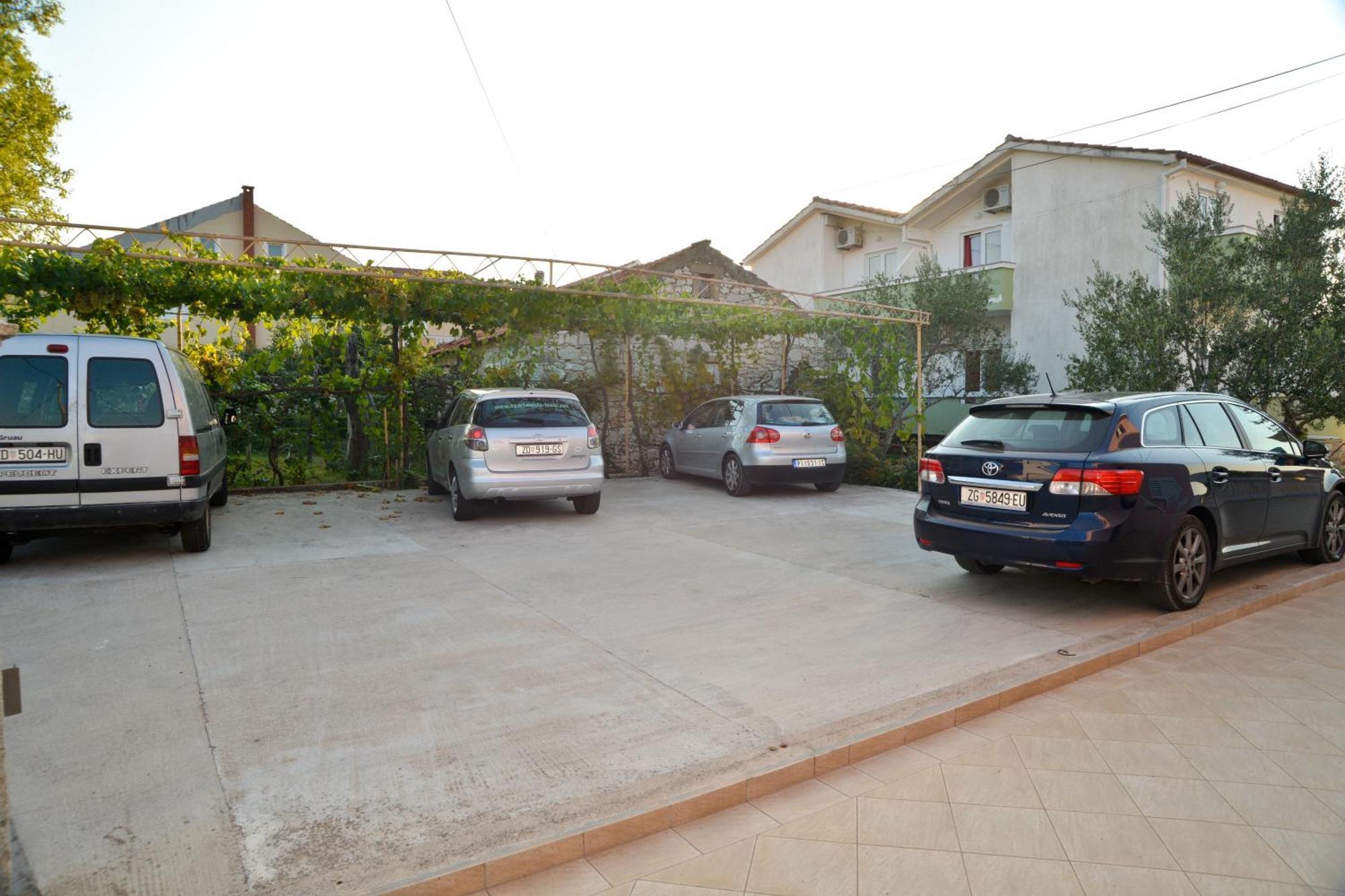 Apartments Lonic Kukljica Bagian luar foto