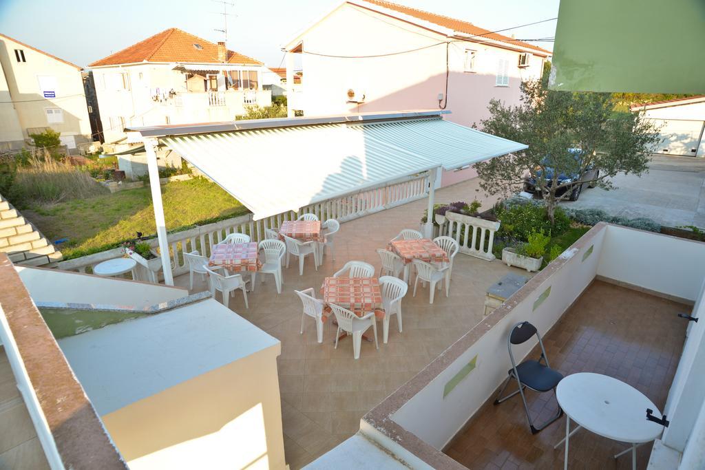 Apartments Lonic Kukljica Bagian luar foto